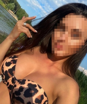 У меня есть все, что ты ищешь - страсть, расслабление и несколько приятных сюрпризов. Познакомься с моими услугами - от ласковых массажей до воплощения самых сокровенных фантазий. Мои возможности безграничны, я никогда не оставлю тебя равнодушным. Все, что я делаю, - с любовью и страстью. Обожаю радовать мужчин и слушать положительные отзывы. Доверься моим искусствам и окунись в мир наслаждения. Заходи на мою страницу, чтобы увидеть мои фото. Доверься мне и ты не пожалеешь. До скорой встречи в Москве! 😉 8385, 22 года